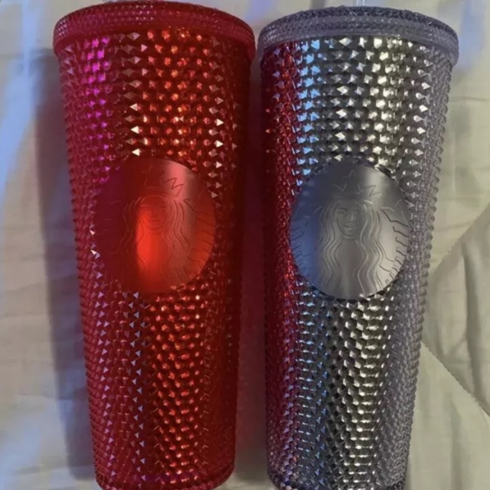 2 Starbucks Holiday 2019 Venti Studded Tumblers
